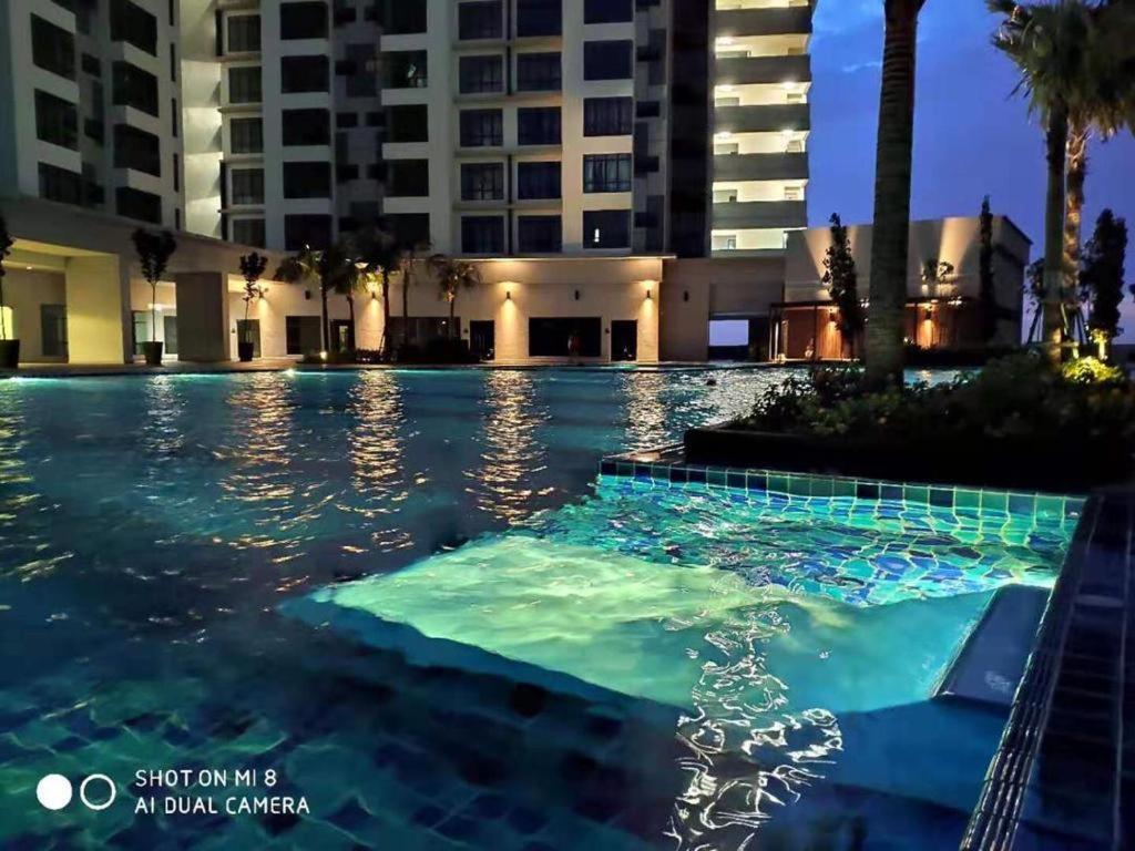 Arc Austin Hill Apartment ジョホールバル エクステリア 写真