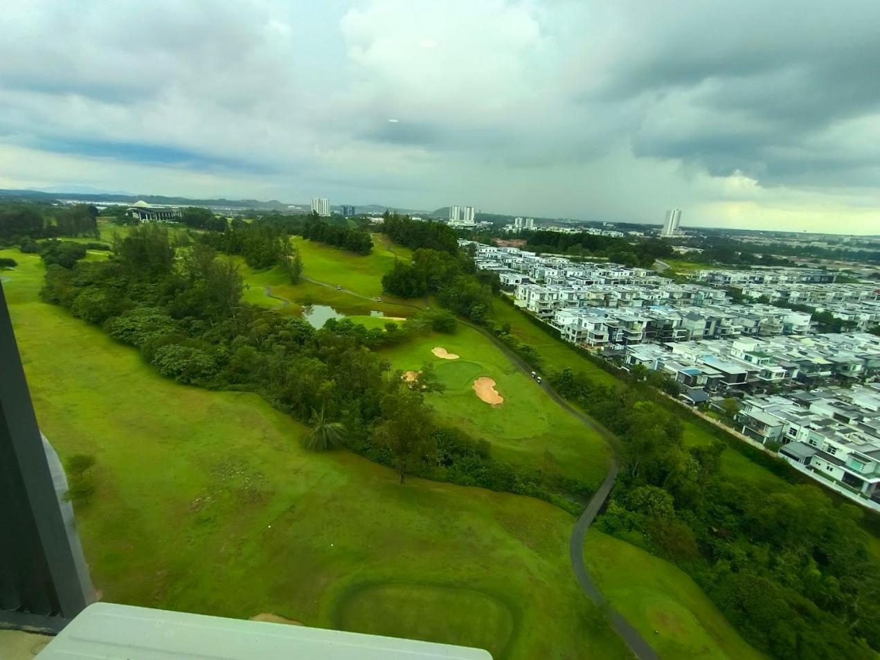 Arc Austin Hill Apartment ジョホールバル エクステリア 写真